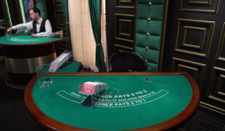 Live Table